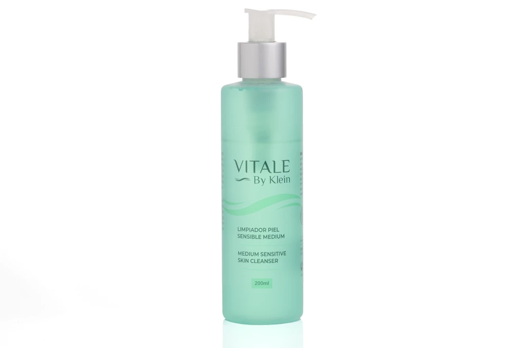 Medium Sensitive Skin Cleanser